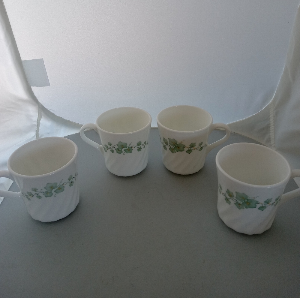 4 Corelle Corning USA Callaway Swirl Coffee Cups Excellent shape